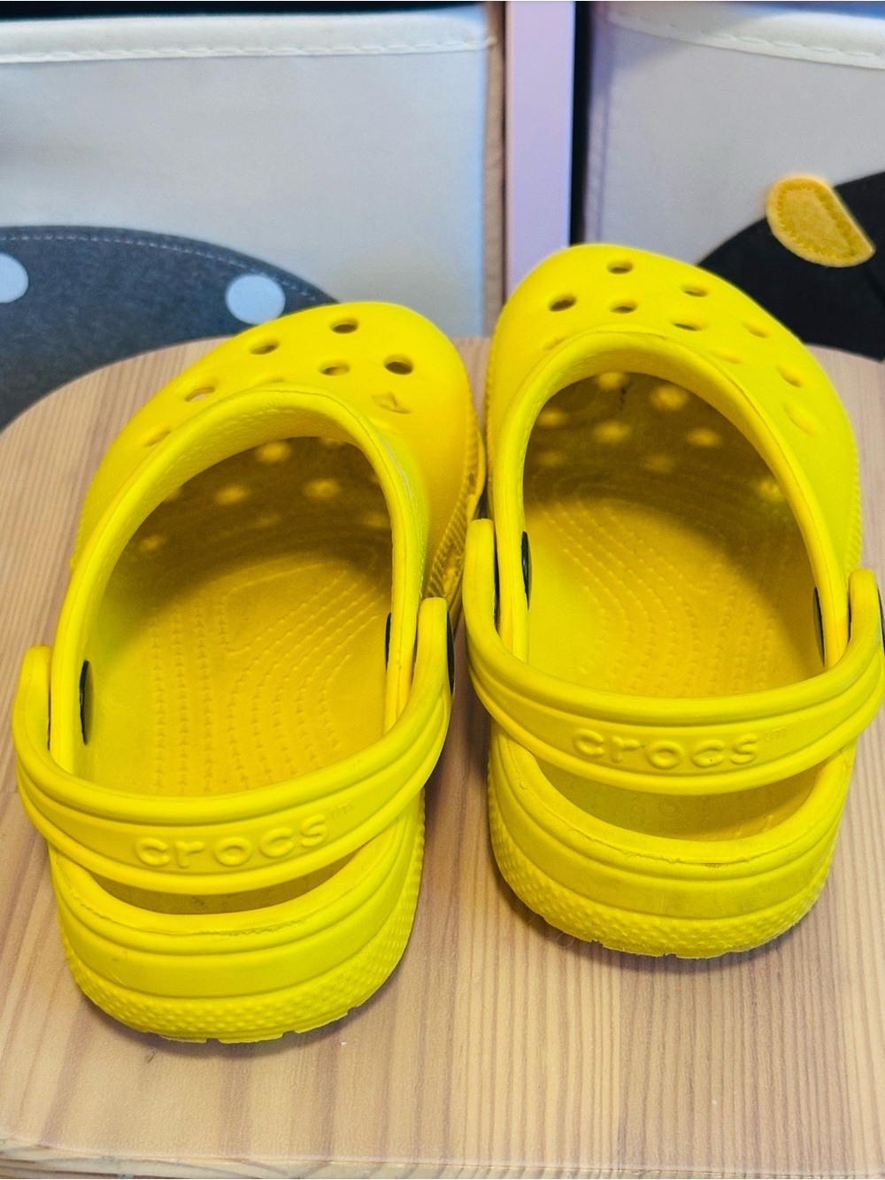 Kids Yellow Crocs - Clog and Rain Boot Set Size 11T - Picture 3 of 7